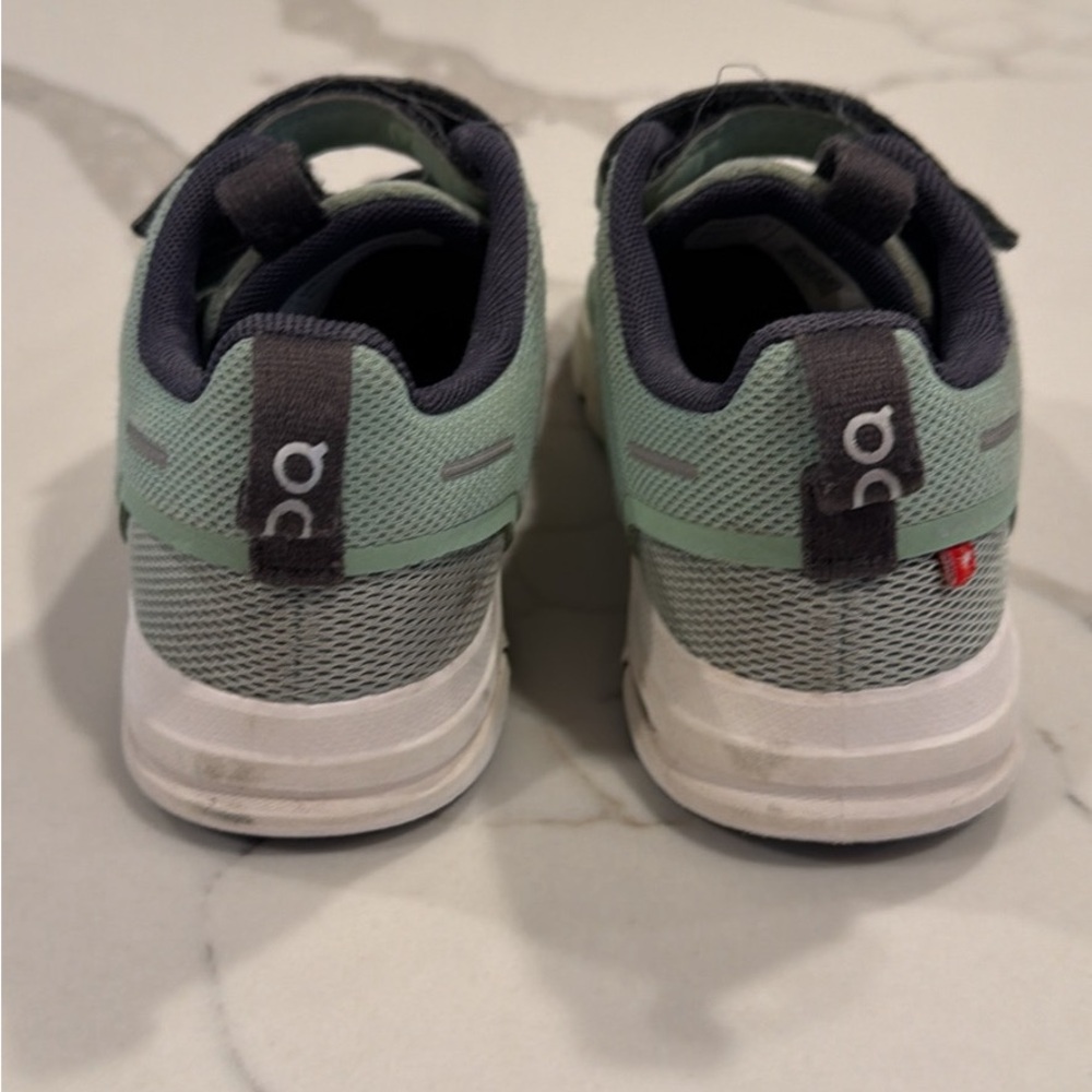 Mint Green Boys On Kids Cloud Shoes - Picture 4 of 5